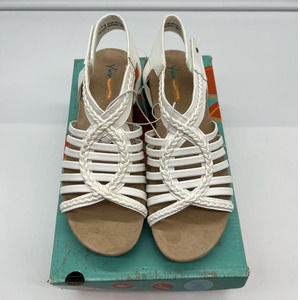 Yuu Women's Heidi Strap Sandals Size 7.5 White Adjustable Strap New With Defects